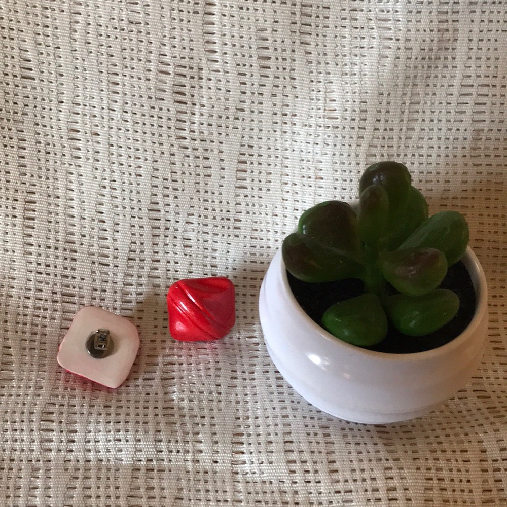 ❤️ Red earrings - Picture 4 of 4